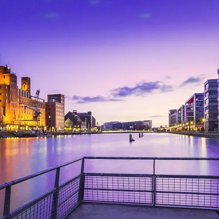 Daire - Magical Harry Potter In - 2 Mins Central Station Hbf - Kingsize Bed & Netflix -