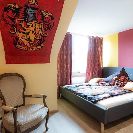 Daire - Magical Harry Potter In - 2 Mins Central Station Hbf - Kingsize Bed & Netflix - *